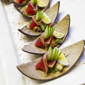 Coconut Shell Boats 10cm Semi Polished - Eco Leaf Products