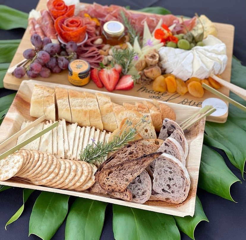 Large Rectangle Disposable Wooden Platter 14" x 10" - Eco Leaf Products