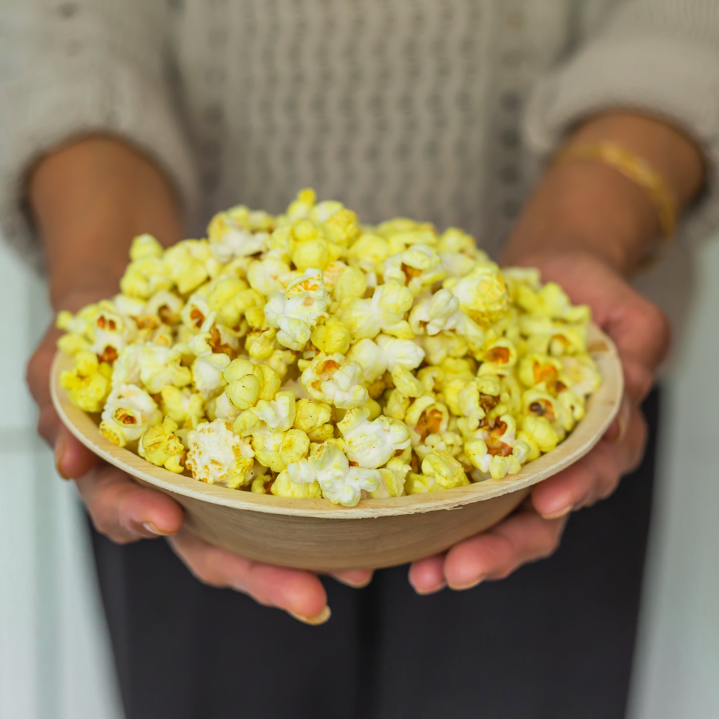 7" / 17.5 cm Round Palm Leaf Bowls - Eco Leaf Products