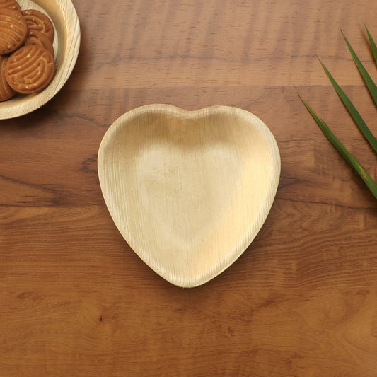 Heart Shape Palm Leaf Plate - 16 cm / 6" - Eco Leaf Products