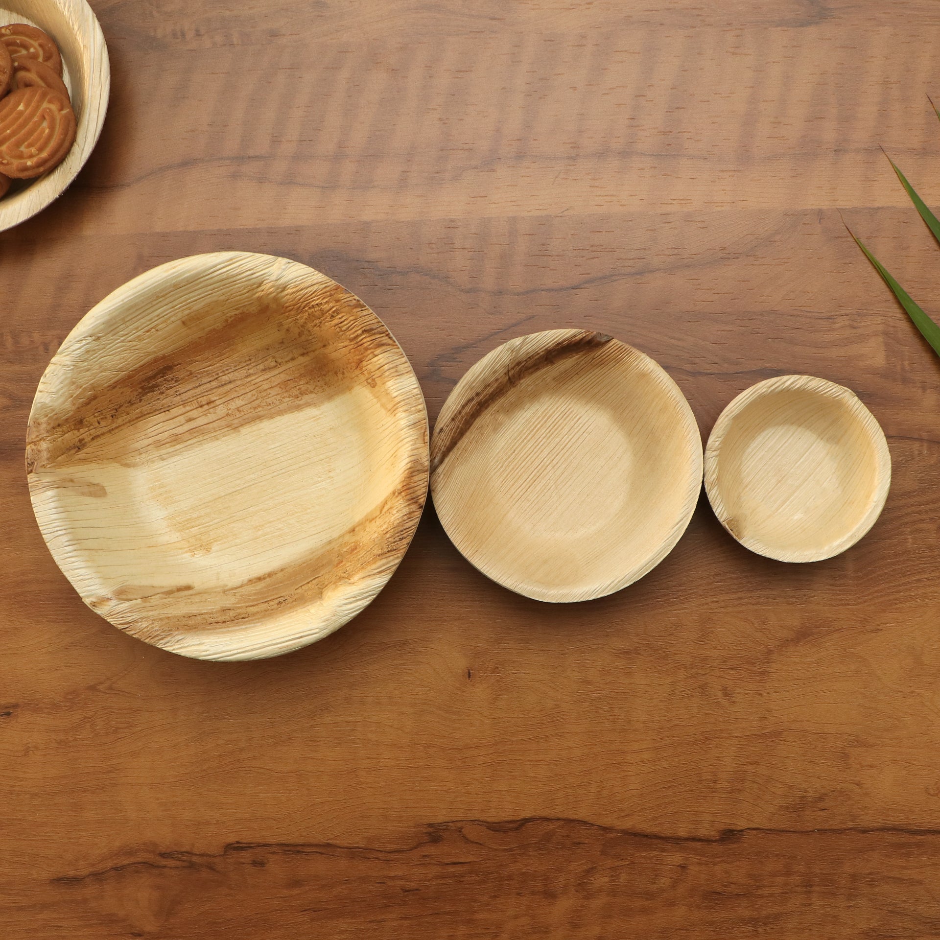 5" / 12.7 cm Round Palm Leaf Bowls - Eco Leaf Products